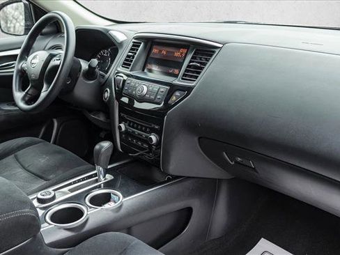 Used 2015 Nissan Pathfinder S AWD/4WD image 28