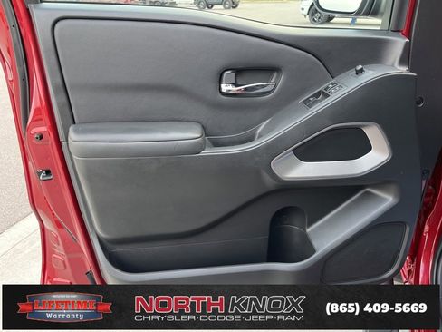 Used 2024 Nissan Frontier SV w/ Technology Package image 5