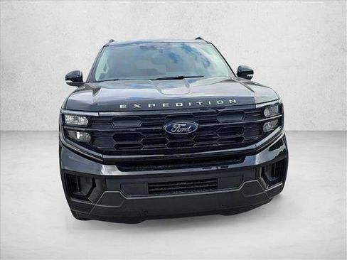 New 2025 Ford Expedition Active image 8