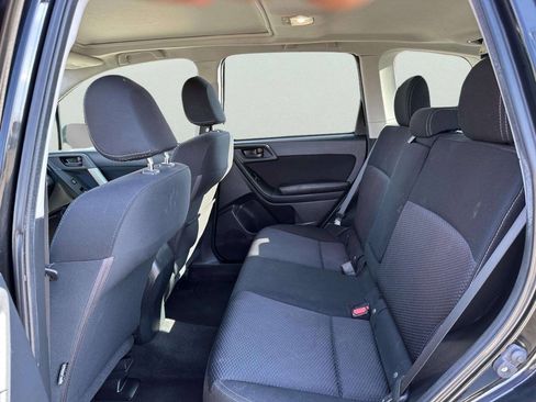 Used 2016 Subaru Forester 2.5i Premium w/ All-Weather Package AWD/4WD image 11
