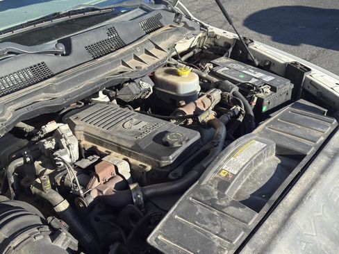 Used 2012 RAM 3500 SLT w/ Protection Group image 13