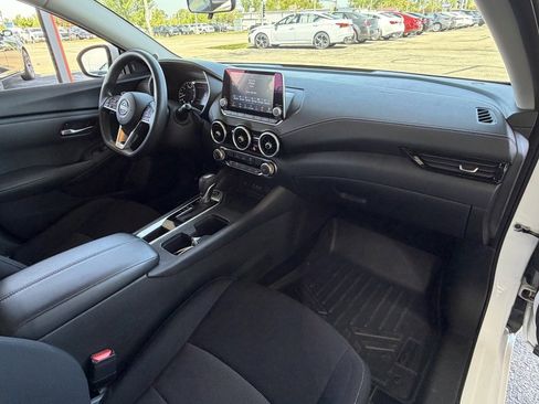 Used 2024 Nissan Sentra SV FWD image 22
