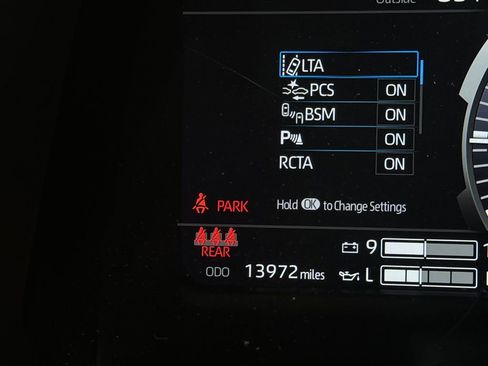 Used 2025 Toyota Tundra Limited AWD/4WD image 15