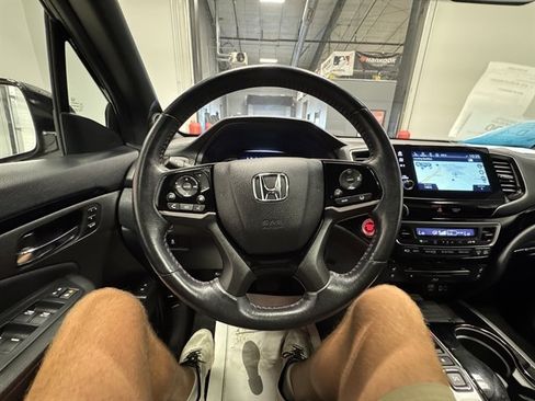 Used 2022 Honda Pilot Black Edition image 27