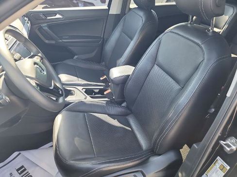 Used 2020 Volkswagen Tiguan S image 17