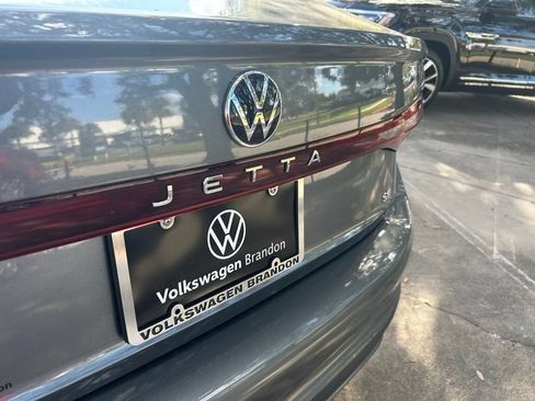 New 2026 Volkswagen Jetta SE FWD image 26