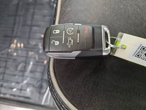 Used 2022 RAM 2500 Laramie image 28