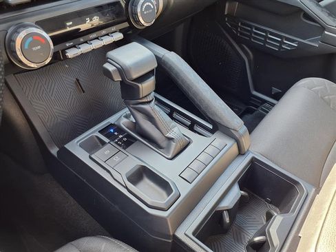 Used 2025 Toyota Tacoma SR image 20