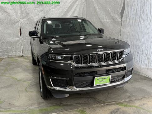 Used 2022 Jeep Grand Cherokee L Limited AWD/4WD image 35