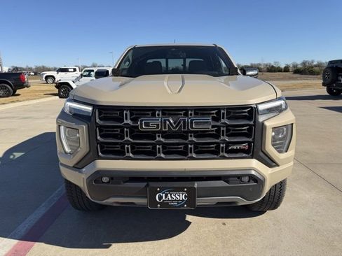 Used 2024 GMC Canyon AT4 w/ AT4 Premium Package image 8