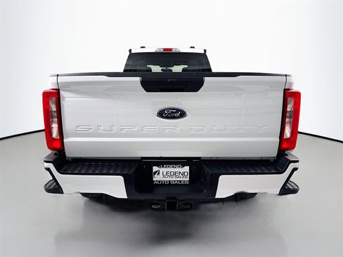 Used 2023 Ford F350 XLT image 7