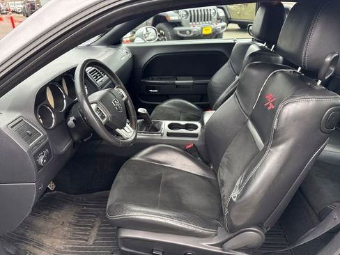 Used 2014 Dodge Challenger R/T image 14