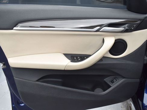 Used 2018 BMW X1 xDrive28i w/ Convenience Package image 9