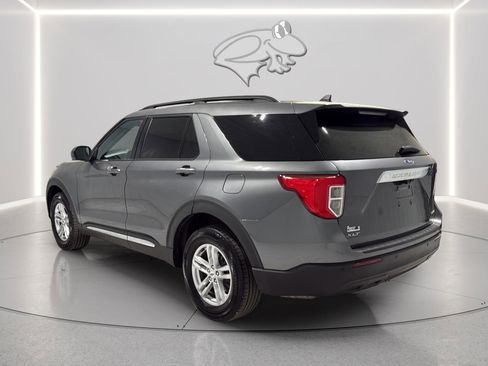 Certified 2023 Ford Explorer XLT AWD/4WD image 3