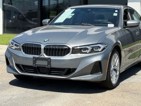 Used 2025 BMW 330i xDrive Sedan AWD/4WD image 3