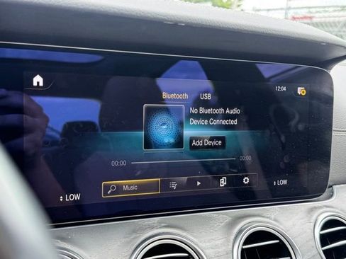 Used 2021 Mercedes-Benz E 350 4MATIC Sedan w/ Premium Package image 33