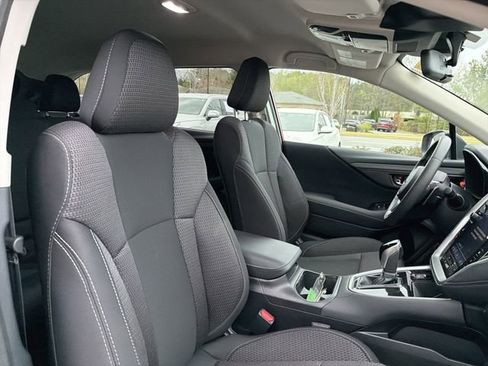 Used 2025 Subaru Outback Premium image 18