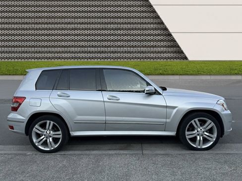 Used 2012 Mercedes-Benz GLK 350 4MATIC image 10