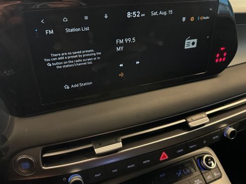 Used 2025 Hyundai Palisade SEL AWD/4WD image 13
