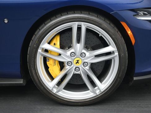 Used 2023 Ferrari Roma RWD image 23