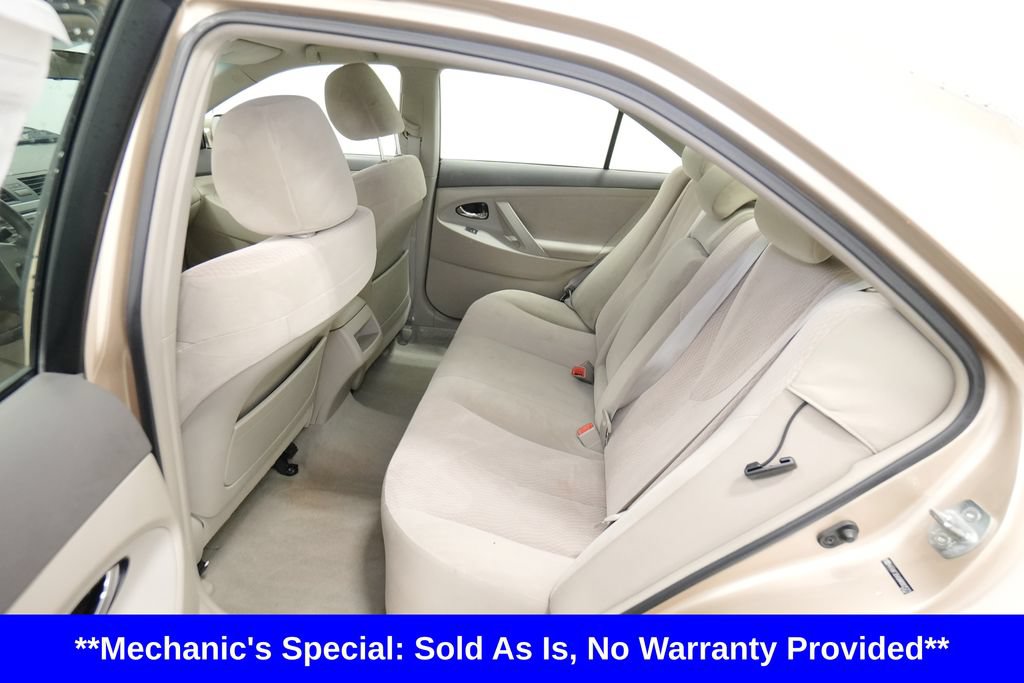 Used 2010 Toyota Camry LE FWD image 16