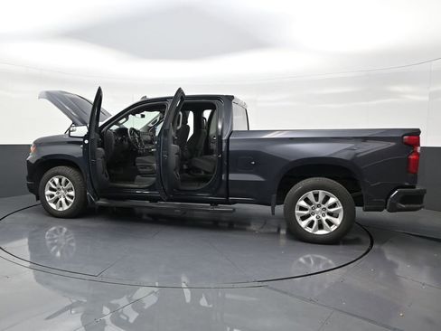 Used 2023 Chevrolet Silverado 1500 Custom image 31