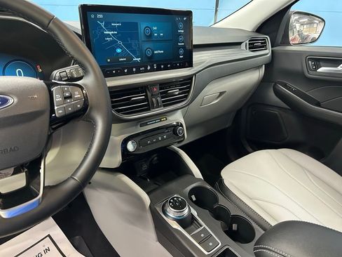 New 2026 Ford Escape Platinum w/ Premium Technology Package image 25