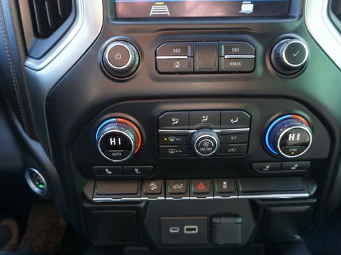 Used 2021 Chevrolet Silverado 1500 LT Trail Boss image 25