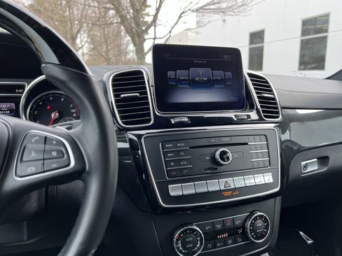 Used 2019 Mercedes-Benz GLS 450 4MATIC image 31