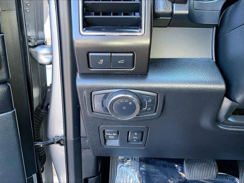 Used 2020 Ford Expedition Max Limited w/ Equipment Group 301A image 31