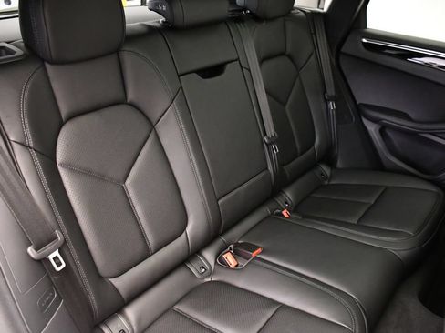 Certified 2026 Porsche Macan AWD/4WD image 56