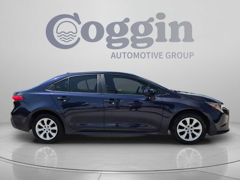 Used 2022 Toyota Corolla LE FWD image 7