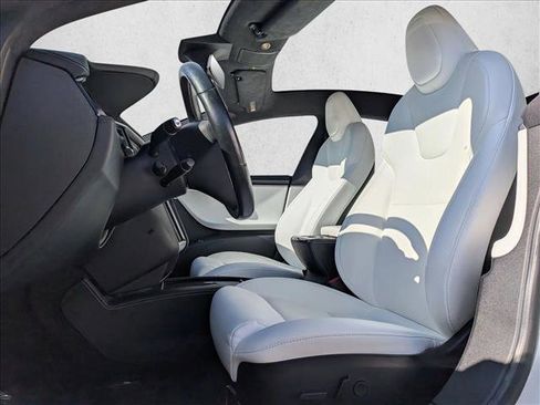 Used 2021 Tesla Model S Long Range Plus image 14