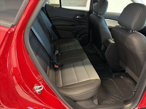 New 2026 Chevrolet Trax LT image 25