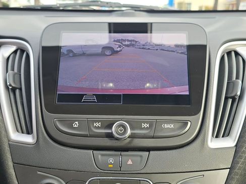 Used 2022 Chevrolet Malibu RS image 20