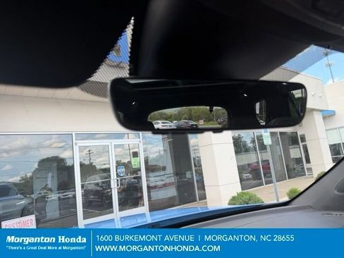 Used 2025 Honda Pilot TrailSport image 13