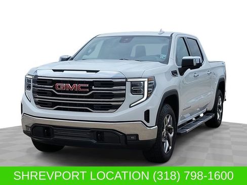 Used 2022 GMC Sierra 1500 SLT w/ SLT Convenience Package AWD/4WD image 1