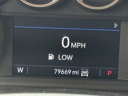 Used 2021 Chevrolet Silverado 1500 LT Trail Boss image 18