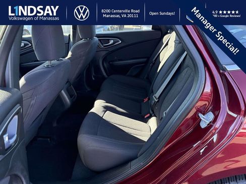 Used 2015 Chrysler 200 Limited image 11