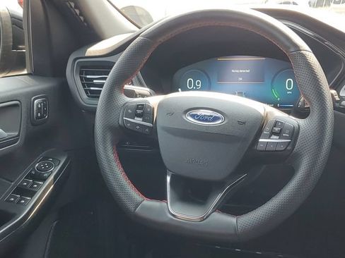 Certified 2023 Ford Escape ST-Line Elite w/ Premium Technology Package AWD/4WD image 30