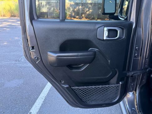 Used 2020 Jeep Wrangler Unlimited Sport AWD/4WD image 29