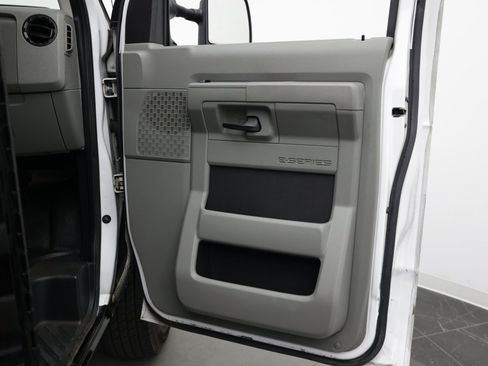 Used 2022 Ford E-350 and Econoline 350 Super Duty w/ Power Windows & Locks Group RWD image 27
