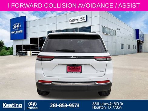 Used 2022 Jeep Grand Cherokee Limited image 6