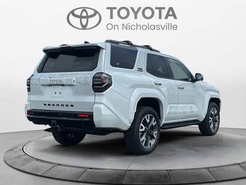 Used 2025 Toyota 4Runner TRD Sport Premium AWD/4WD image 5