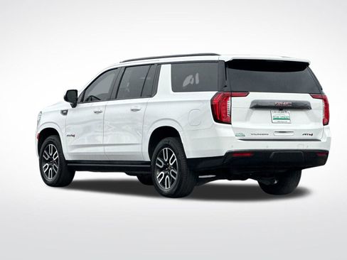 Used 2023 GMC Yukon XL AT4 image 6