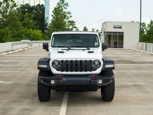 Used 2026 Jeep Wrangler Rubicon w/ Safety Group AWD/4WD image 2