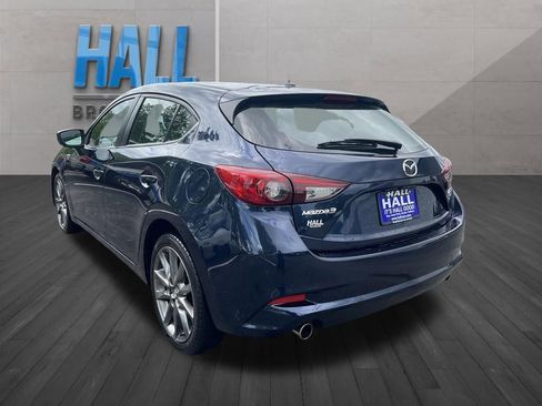 Used 2018 MAZDA MAZDA3 Touring FWD image 3
