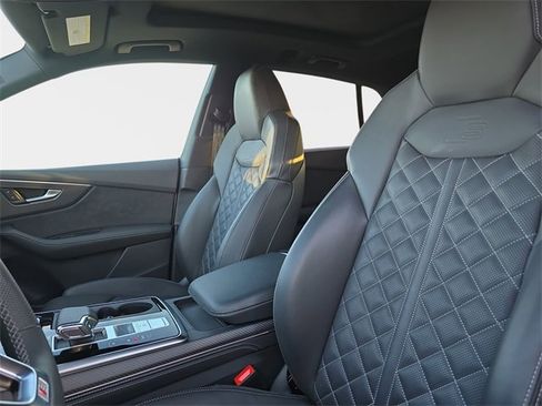 Used 2025 Audi SQ8 Premium Plus w/ S Sport Package image 15
