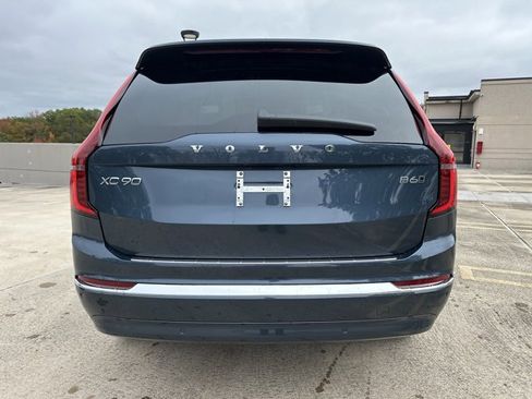 New 2026 Volvo XC90 B6 Plus w/ Protection Package Premier image 6