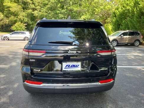 New 2025 Jeep Grand Cherokee Limited w/ Luxury Tech Group II image 14